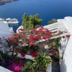 Paty Díaz Instagram - 🌸🧡🤍💙🌸 Serendipity!!! Todo es una Serendipia en mi vida, todo termina siendo grandioso y efímero…🌬 … Todo es un descubrimiento, un hallazgo afortunado, valioso e inesperado… #serendipity #santorini #serendipia #tbt #maregeo #grecia #greece