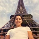 Paty Díaz Instagram - #tbt 🔙📸 hace uuhhh… 🌧 #paris #londres #90 #90s