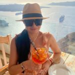 Paty Díaz Instagram - 🧡 #tbt En Tierra Griega …En una Pequeña Isla del mar Egeo #santorini 🇬🇷🧡 #maregeo #grecia