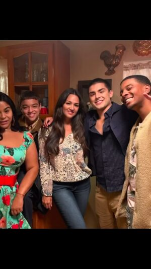 Paula Garcés Instagram - Everyone check out my episode of @onmypod with the sweet heart ❤️ @diegotinoco talking & reminiscing everything @onmyblocknetflix #onmyblock @netflix & my directing thank you all for the love and support here are some #throwbackthursday as well!