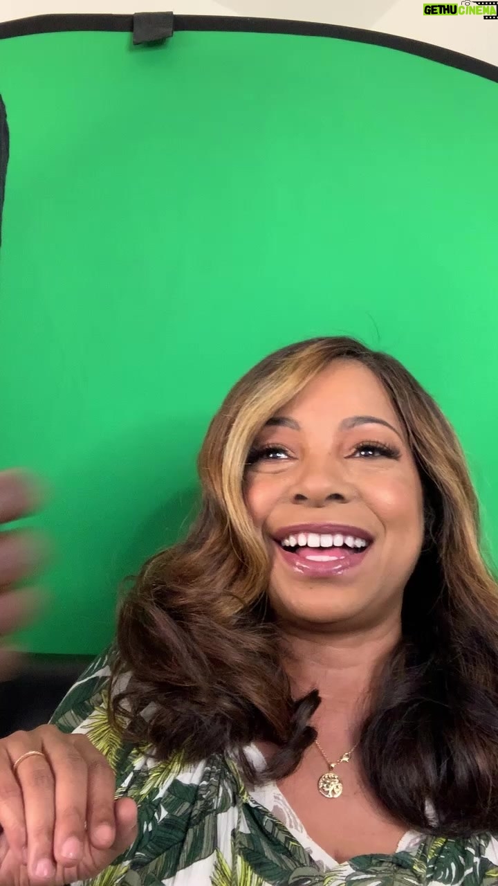 Paula Jai Parker - 1K Likes - Paula is behind the scenes as a guest on The Entertainment Zone with Paul Amadeus