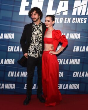 Paula Reca Instagram - Avant Premiere EN LA MIRA 💥
Con estas personas hermosas hicimos una película que ojalá les guste!
Gracias  @nicolasfrancella @emilia_att @elpumagoityok @ricardofhornos @carlosgilphoto @alex__zito 
💕💕💕
@wbpictures.ar @hbomaxla @azfilmsar @telefe 
Y gracias a vos ❤️ @eliseobarrionuevo