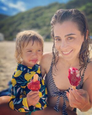 Paula Reca Instagram - Último día 🌊 con Pipa
Brasil 💖
#family #sobrina