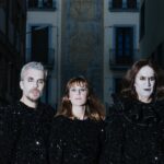 Paula Malia Instagram – El 26/04 estrenem LA MALA DICCIÓ al @teatrelliure 
Sang, lentejuelas i un text meravellós de @jo.oriol dirigit per @alberti.xavier 🩸

Correu a comprar les entrades✨
📷 @silviapoch