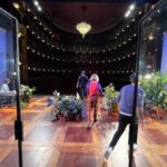 Paula Malia Instagram – Cada día tengo la gran suerte de mearme de la risa con toda esta gente encima y abajo del escenario. 
“La importancia de llamarse ernesto” hasta el 19 de febrero en el @teatroespanol_madrid