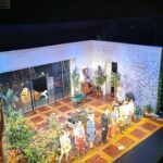 Paula Malia Instagram – Cada día tengo la gran suerte de mearme de la risa con toda esta gente encima y abajo del escenario. 
“La importancia de llamarse ernesto” hasta el 19 de febrero en el @teatroespanol_madrid
