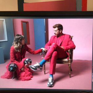 Paula Malia Instagram - Siempre hablo de ellas per todo el mundo sabe que sin esta personita Carmen no existiría. @juanluchadorr 🤘🏻💍

#valeria 
@netflixes