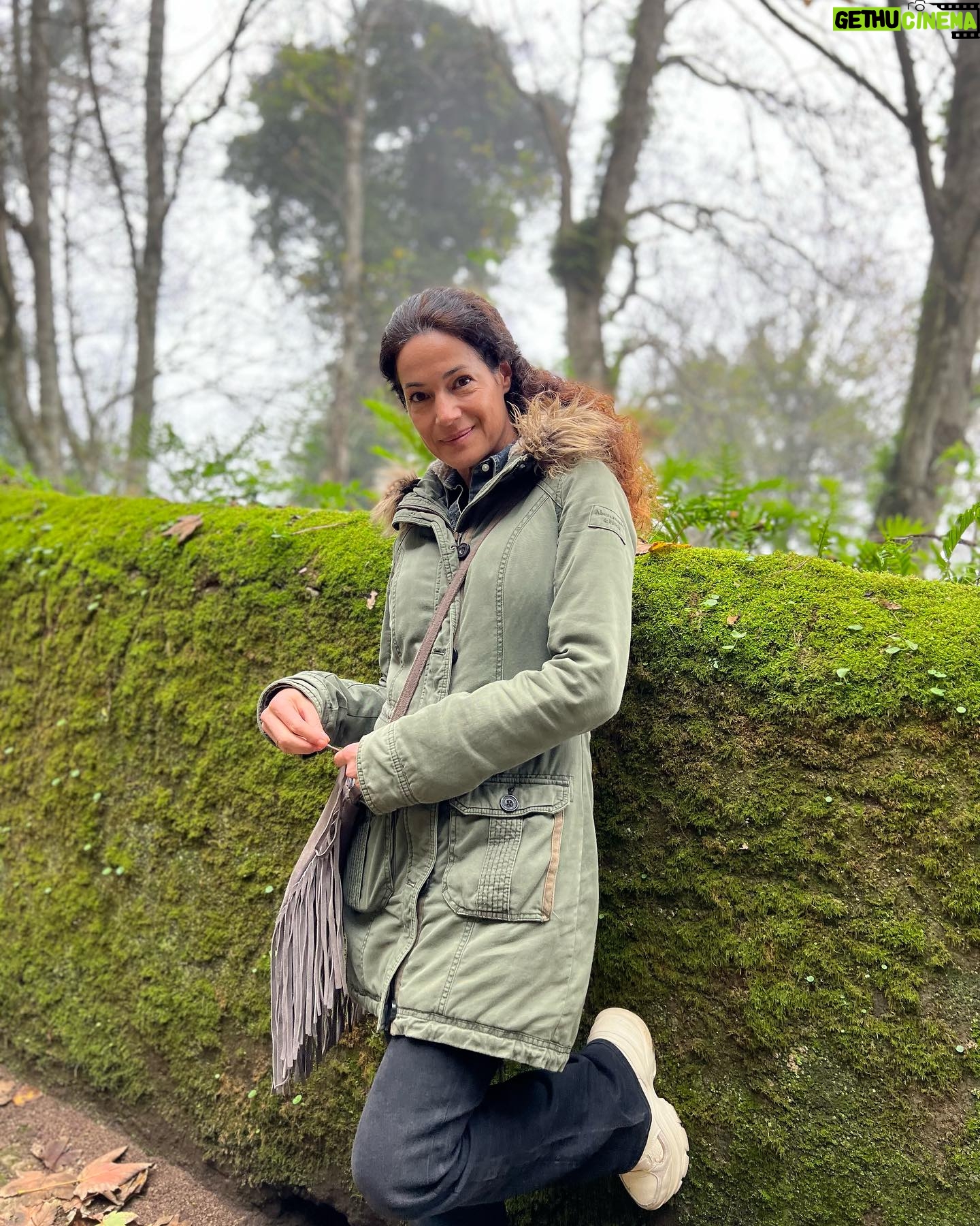 Paula Neves Instagram - Sintra ❤️ #castelodosmouros #sintra
