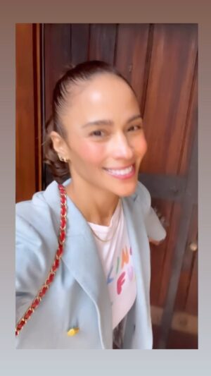 Paula Patton Instagram - You Got This! Happy Wednesday!! 💕💕