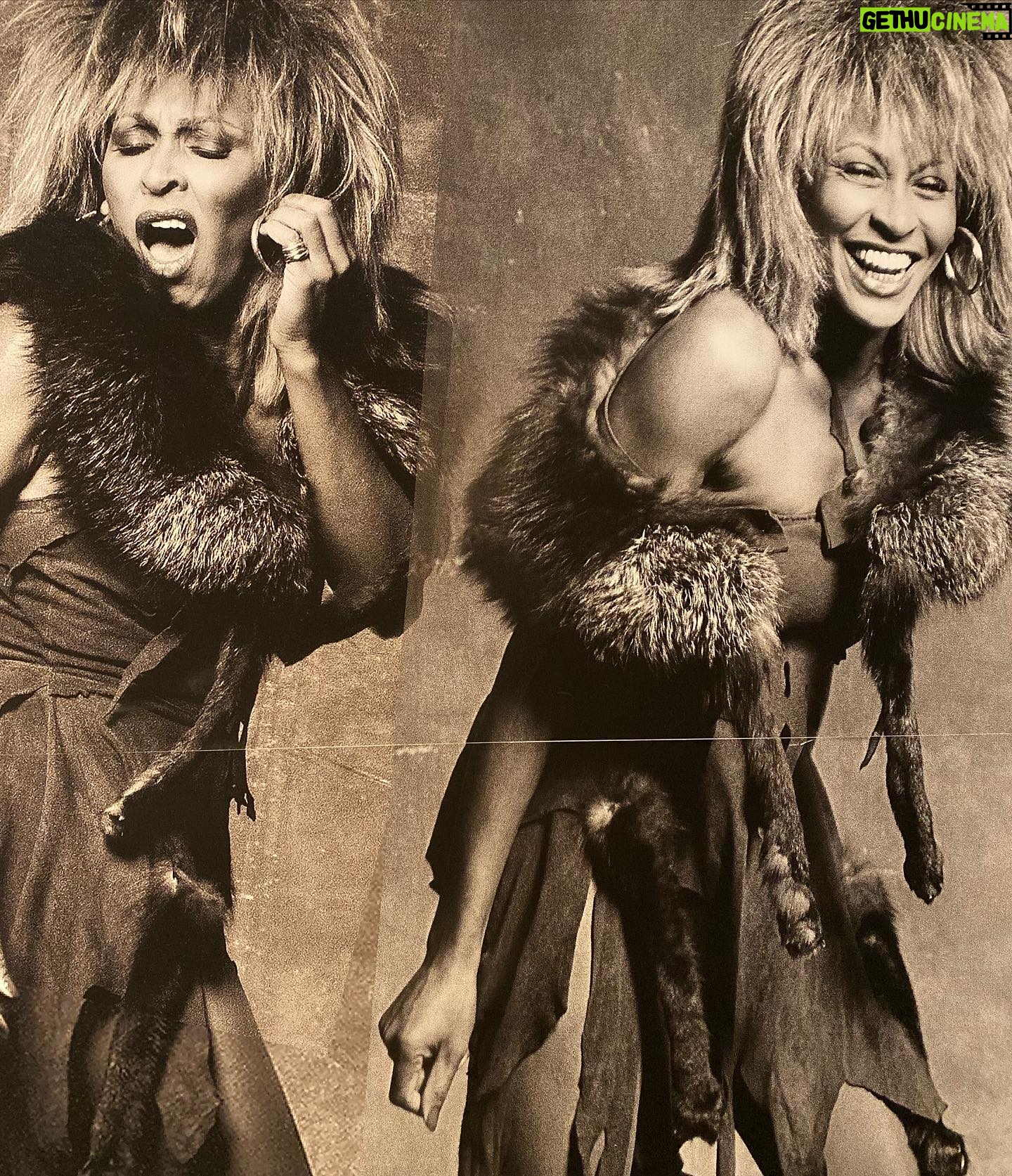 Paula Patton Instagram - My Uncle Floyd died the day before Tina Turner. Only a few months after Tina Turner and my good friend Mauri inspired me to put my hands together and chant Nam Myoho Renge Kyo. This marquee gives proof of one of the principle beliefs of Nicheron Buddhism - that we are all connected. You were two incredible forces, and you will both be missed, but no doubt your beautiful spirits live on. š«š«āØāØššāļøāļøš¦š¦