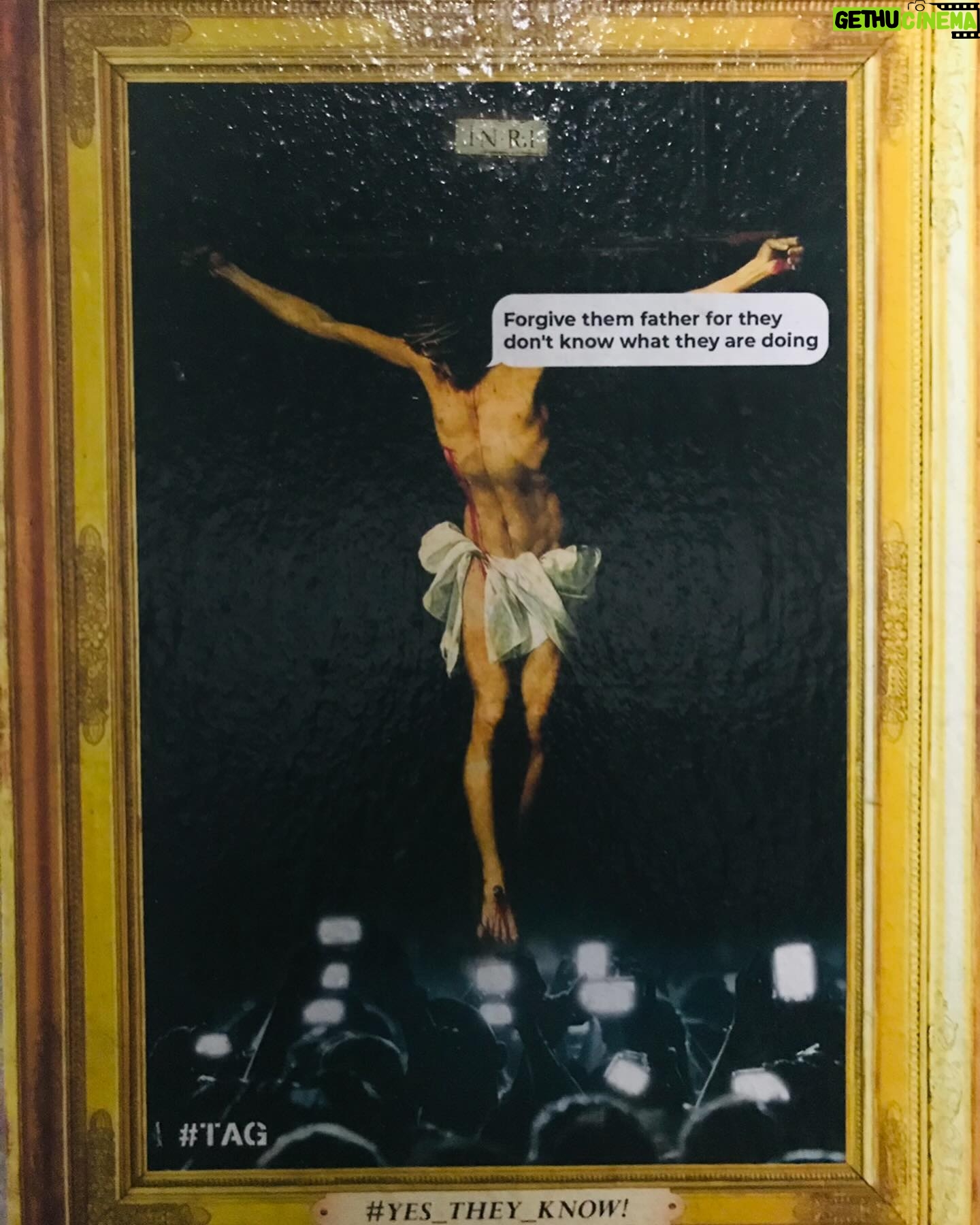 Paula Prendes Instagram - Domingo de Resurrección. Domingo de entretiempo, de primavera, Domingo de cambio de hora, Domingo raro. De acuerdo con nuestra cultura Jesucristo fue crucificado y resucitó a los tres días, eso se celebra hoy. Así deberíamos vivir. Con fuerza, con arrojo, con pasión, con Fe. No dar nada por hecho no pensar que después de esta vida nos van a regalar otra. Como las cebras en la Sabana Africana, cuanto más las atacan, más fuerza muestran. Así deberíamos vivir. Con menos miedo. Vivir es urgente💚 #domingoderesurreccion #ReneMagritte