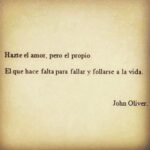 Paula Prendes Instagram - Domingo de Resurrección. Domingo de entretiempo, de primavera, Domingo de cambio de hora, Domingo raro. De acuerdo con nuestra cultura Jesucristo fue crucificado y resucitó a los tres días, eso se celebra hoy. Así deberíamos vivir. Con fuerza, con arrojo, con pasión, con Fe. No dar nada por hecho no pensar que después de esta vida nos van a regalar otra. Como las cebras en la Sabana Africana, cuanto más las atacan, más fuerza muestran. Así deberíamos vivir. Con menos miedo. Vivir es urgente💚 #domingoderesurreccion #ReneMagritte