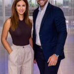 Paula Prendes Instagram - Hace unos días me reuní con @dr.jota_ para hablar sobre un tema súper interesante que estoy segura de que a vosotros os encantará: 5 cosas que no sabías sobre el abordaje Full Face. Pero quiero recalcar que siempre hay que tener en cuenta que cada paciente y sus necesidades son ÚNICAS. ✨ Como siempre, fue un place reunirme con @dr.jota_ No puedo estar mejor acompañada! ¡Te dejo el resultado! #PartnersInConfidence #ThePowerOfConfidence #AllerganAestheticsSpain #MedicinaEstética #BellezaAMedida @allerganaesthetics_es @dr.jota_