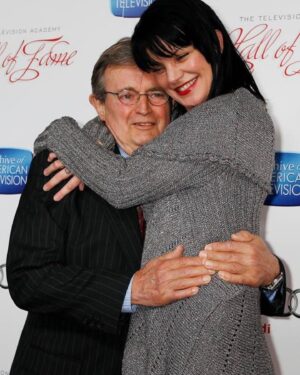Pauley Perrette Instagram - Oh David.
What a life.
What a legend.
What a journey.
And your legacy
Will always be
The love you have for your family. 
Love to Katherine and the kids and the grandkids, 
your absolutely very favorite things.

Swipe to see us through the years
pretty much in order
starting with my favorite pic of me, David and @sashaalexander 

And ending with a message from me and David to you all
#DavidMcCallum