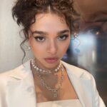 Paulina Chávez Instagram - @fatenetflix press day💋 styling: @branden.ruiz makeup: @kim.kiefer hair: @emmasmallhairandmakeup 👁👄👁??? hehee
