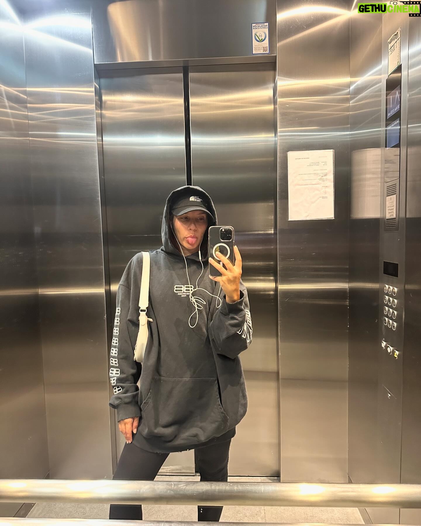 Paulina Vetrano Instagram - Chi chi chi π«°πΌπ¨π±