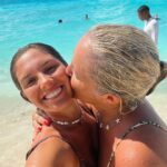 Paulina Vetrano Instagram - Tu risa y felicidad siempre va a ser la nuestra 🤍 Feliz cumple a la persona más importante de mi vida, mi mamá! No puedo explicar lo que significas para mi! GRACIAS por absolutamente T O D O! Te amo te amo te amoooo infinito 🥇🎂🎈🤍