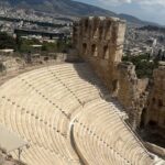 Paulina Vetrano Instagram - Primer destino : Atenas 🇬🇷🏛️🤍 Reviví toda mi infancia con la película de Hércules 🤧