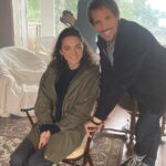 Pauline Bression Instagram – Il y a une semaine déjà c’était la fin du tournage de « Lame de Fond » réalisé par @brunogarcia.p, fin de jeu pour ma « Elise Vignon ».

Merci @rebeccavaughancosqueric pour la capture de ces moments ! 
Très chaleureusement entourée 💕

Et je vous tiendrai au courant dès qu’on en saura plus sur la date de diffusion biensur 😉

#lamedefond #dinard #ryoanproduction #france3 #tournage