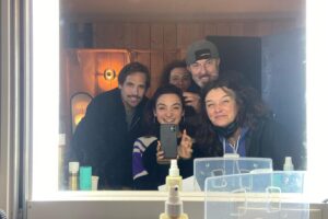 Pauline Bression Instagram - Il y a une semaine déjà c’était la fin du tournage de « Lame de Fond » réalisé par @brunogarcia.p, fin de jeu pour ma « Elise Vignon ».

Merci @rebeccavaughancosqueric pour la capture de ces moments ! 
Très chaleureusement entourée 💕

Et je vous tiendrai au courant dès qu’on en saura plus sur la date de diffusion biensur 😉

#lamedefond #dinard #ryoanproduction #france3 #tournage