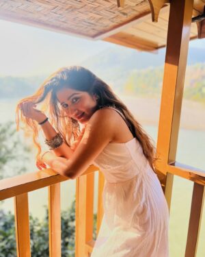 Payal Gupta Instagram - Khoobsoorat  view ❤️
.
.
.
.
#memories #rishikesh #latepost #instagood #instalike #instafashion #travel #trip #payalgupta #guptainji #ganga #littlebudhacafe