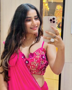 Payal Gupta Instagram - 🩷🩷🩷
Photography- @gv_photography_and_films 
Outfit- @headsturnofficial 
Styled by - @yourstylistforever 
.
.
#gulabo #gulabiaankhein #gulabisaree #shamgulabi #newpost #pictures #wedding #shadi #outfit #ethinic #actor