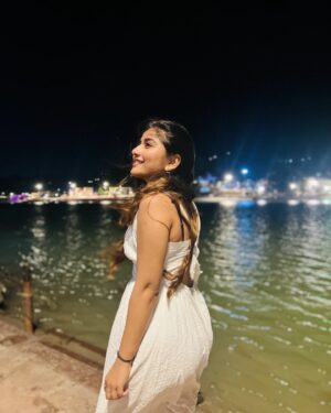 Payal Gupta Instagram - Khoobsoorat  view ❤️
.
.
.
.
#memories #rishikesh #latepost #instagood #instalike #instafashion #travel #trip #payalgupta #guptainji #ganga #littlebudhacafe