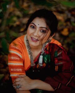 Payel De Most Liked Photos and Posts