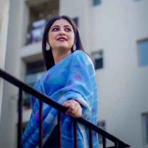 Payel De Instagram - 💙💙💙💙💙💙

📷 : @argha_giri 
💄 : @sanjuhaldermakeupartist 
🥻 : @nokshi_kanthar_haat 
👚 : @ritarupabhattacharya 
🔗 : @rudrakshprnads 

#photooftheday #photoshoot #explorepage #follow #followformore #sareefashion #sareelover #instadaily