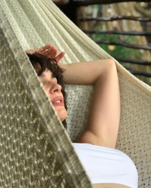 Paz Vega Instagram - 🥂🙏🏼✨