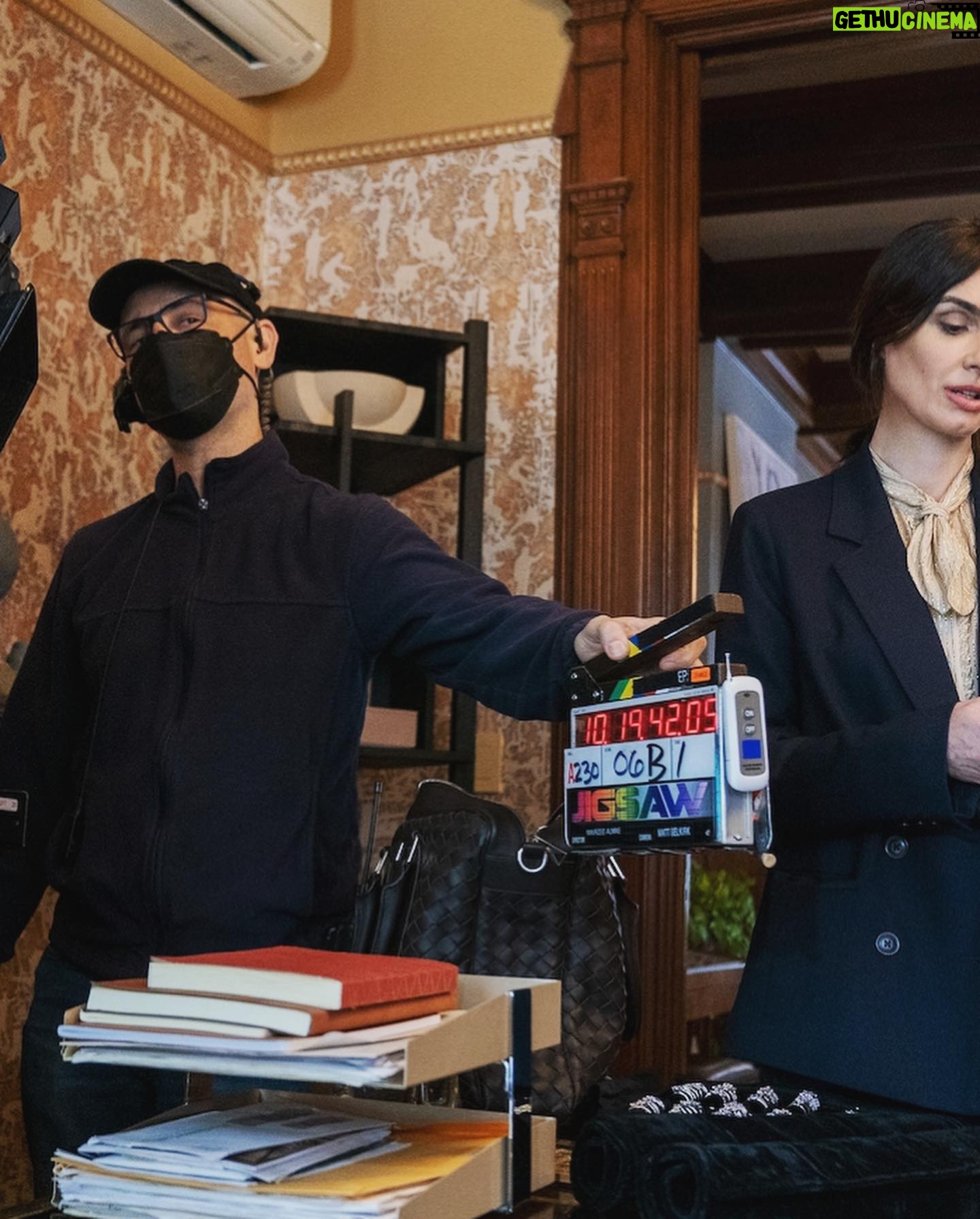 Paz Vega - 15K Likes - Some #bts photos from filming
KALEIDOSCOPE 💎
#nyc
@netflix
Ya la vieron??
@thegiancarloesposito
@jaicourtney @rosaline.elbay
@jordypizza #PeterMarkKendall
@ericgarciathewriter