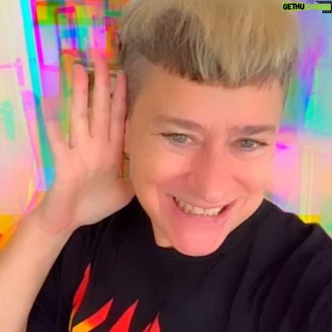 Peaches Instagram - 30% OFF! shop.teachesofpeaches.com peachesband.bandtshirts.com.au (AU/NZ store)