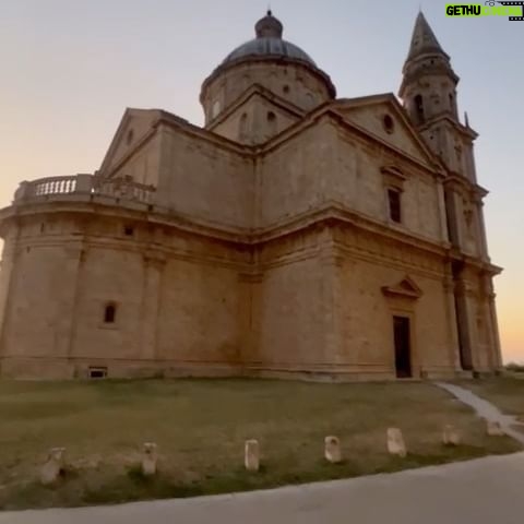 Peaches Instagram - Protettore della gola! San Bagio Montepulciano @live_rock_festival tonight!!