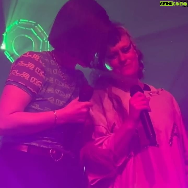 Peaches - 4.7K Likes - Thank you, Romy - you are the most authentic warm real gorgeous human! š
Repost from @romyromyromy ⢠Last night in NYC the ICON Peaches @peachesnisker joined us onstage for Did I!! I donāt know how to express how much I love Peaches and what an inspiration she has been to me! Thank you so much for this moment Peaches šššā¤ļøāš„ā¤ļøāš„ā¤ļøāš„ šø photo 1 @viclentaigne all other photos @saladjockey š