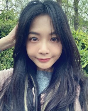 Pei-Pei Ho Instagram - 清明時節雨紛紛
找找我的杏花村
挺過強震侵襲過後😔
願愛我的寶蓓們平安快樂

#蘇州 #清明 #連假 #潤餅 #何蓓蓓 #謝謝你 #我愛你 #一切都是最美好的安排
