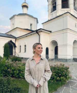 Pelageya Khanova Instagram - Оптина Пустынь,
Небольшой концерт в рамках Фестиваля «Дни Достоевского»

#пелагея #группапелагея #оптинапустынь #люблюроссию #местосилы