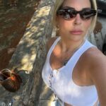 Pelin Öztekin Instagram - 📍Vouliagmeni / Atina 🇬🇷 #tbt 🩵 #greece