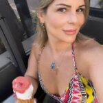 Pelin Öztekin Instagram - 📍Vouliagmeni / Atina 🇬🇷 #tbt 🩵 #greece