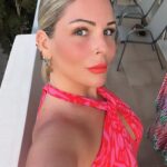 Pelin Öztekin Instagram - 📍Vouliagmeni / Atina 🇬🇷 #tbt 🩵 #greece
