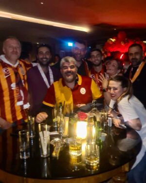 Pelin Öztekin Instagram - İYİLER SONUNDA MUTLAKA KA24NIR !

#24🏆 💛♥️

#Hedef25 🦁