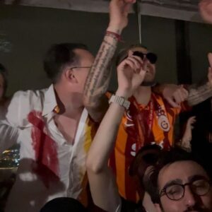 Pelin Öztekin Instagram - İYİLER SONUNDA MUTLAKA KA24NIR !

#24🏆 💛♥️

#Hedef25 🦁
