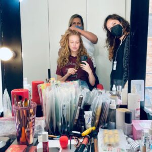 Penelope Mitchell Instagram - Hola Colombia! 🇨🇴
