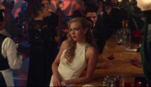 Penelope Mitchell Instagram - So beyond honoured to be a part of the Picard family.  #startrekpicard @startrekonpplus @startrek @paramountplus @cbstvstudios 

As a lifelong fan of Trek and having suffered from anxiety and depression since childhood, I can’t tell you how much it means to be sitting in this chair.

Also, @jonathansfrakes directed this ep, and the fact that I’m leaning on a bar here makes it all the sweeter. Thank you for shepherding me though this lifelong dream #1! 🖖🏻

Xx