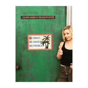 Perdita Weeks Instagram - Season 3 baby 😎 congrats to our lovely crew. See you soon 😘