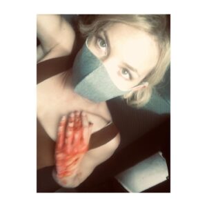 Perdita Weeks Instagram - Higgy gets got. This evening on @magnumpicbs Tune in at 8/9c