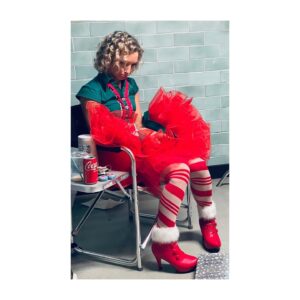 Perdita Weeks Instagram - Gnomey no mates.
Christmas comes early on  @magnumpicbs