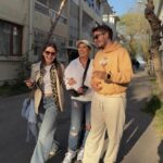 Perihan Savaş Instagram - Kınalı ada çıkartması🙌❤️💫🧿 @savaszafer @melisketenci @yigittekeli8 @ezgialgin