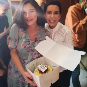 Perihan Savaş Instagram - Yeni yaşın sana gönlünden geçenleri getirsin 🙏🎂👍💃 @iremaltug  canım benim 🥰👏