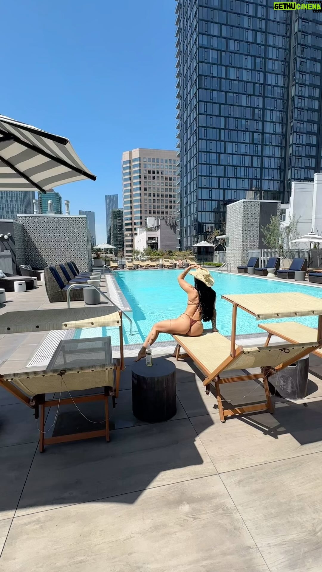 Perla Montemayor Instagram - Faltan 64 días para el verano… ¿Como van esos objetivos? @perla_mont @perlamont_supps @ajkphotography #weightlossjourney #fitnessgoals #healthychoices #workoutmotivation #eatclean #fitfam #progressnotperfection #fitspiration #getfit #healthylifestyle #fitlife #noexcuses #trainhard #weightlossmotivation #fitnessjourney #bodytransformation #healthyliving #stayfit #exercise #nutrition #wellness #selfcare #motivation #goals #fitbody #strongerthanyesterday #determination #fitnessaddict #bodygoals