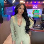 Perla Montemayor Instagram - Las locutoras también nos vemos bonitas 🫶🏼😂 😘 (Cuando no venimos en pijamas) @digital1015 @divamodafashioncouture
